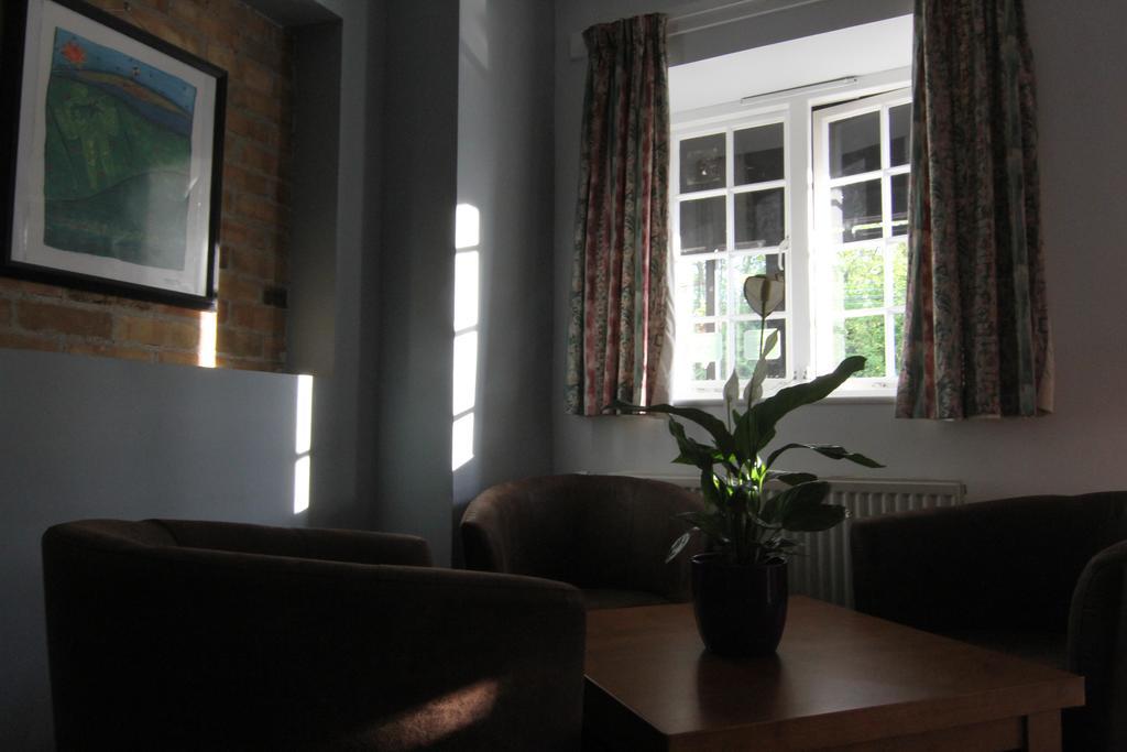 Yha Medway Hostel Gillingham  Ngoại thất bức ảnh