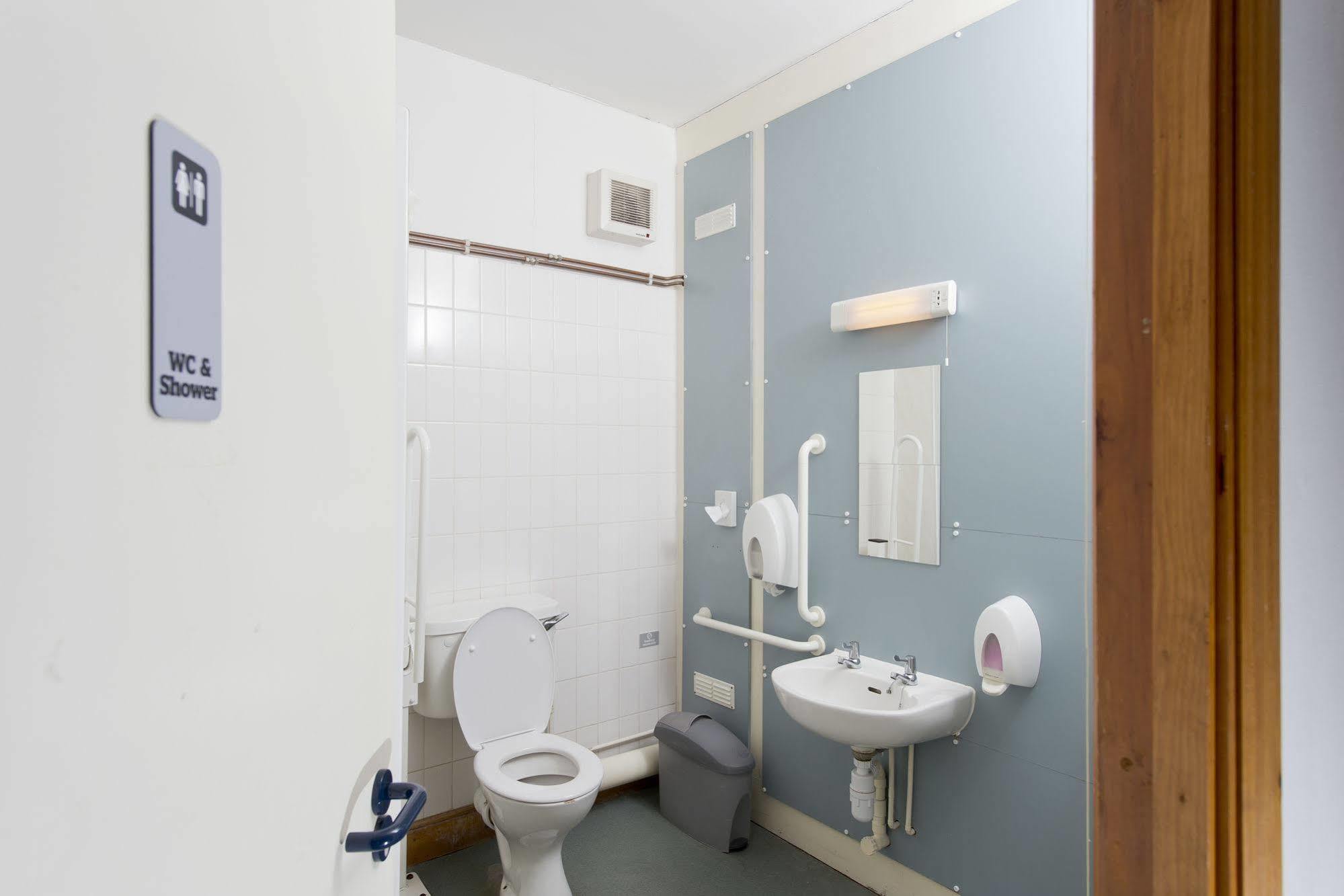 Yha Medway Hostel Gillingham  Ngoại thất bức ảnh