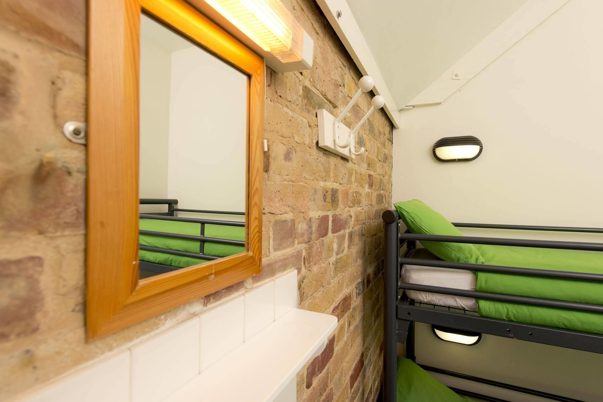 Yha Medway Hostel Gillingham  Ngoại thất bức ảnh