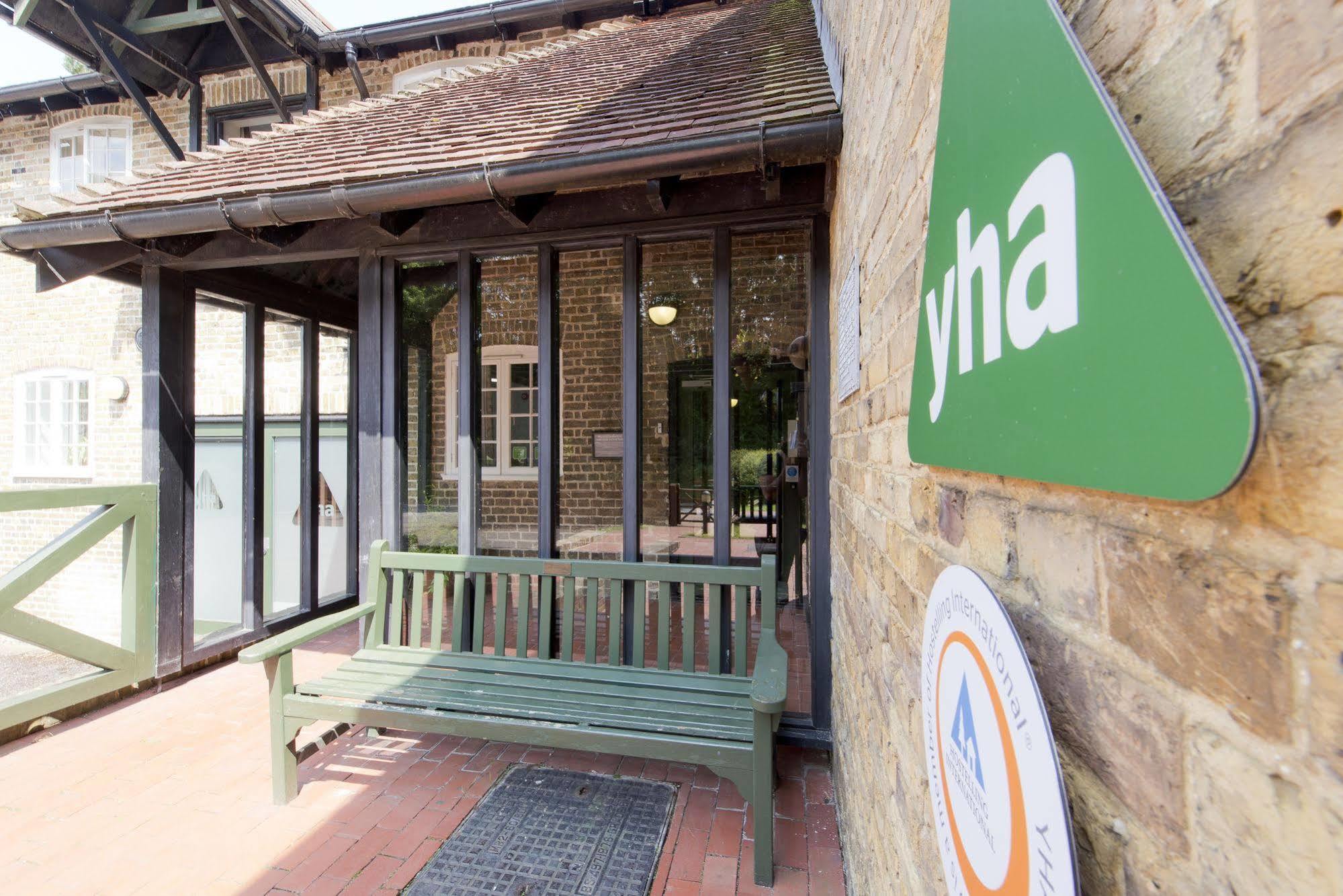 Yha Medway Hostel Gillingham  Ngoại thất bức ảnh