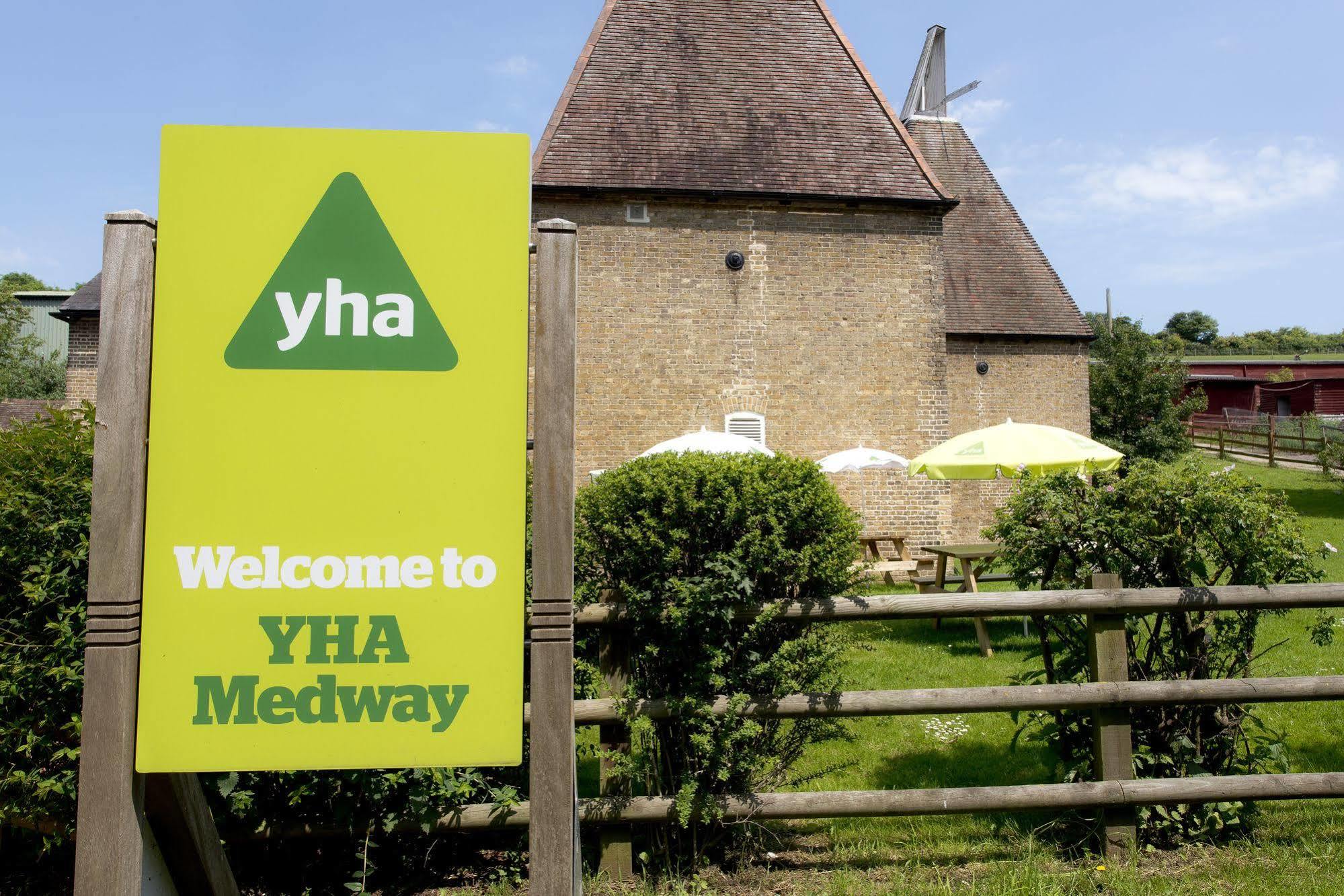 Yha Medway Hostel Gillingham  Ngoại thất bức ảnh
