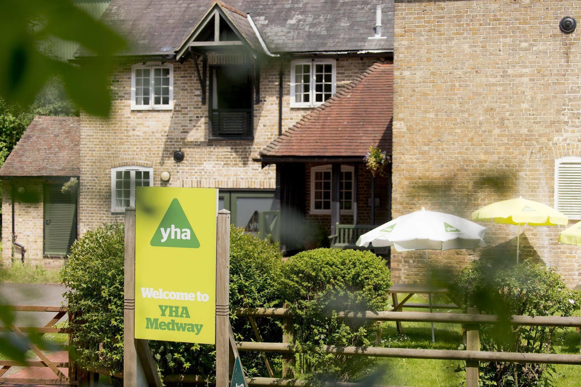 Yha Medway Hostel Gillingham  Ngoại thất bức ảnh