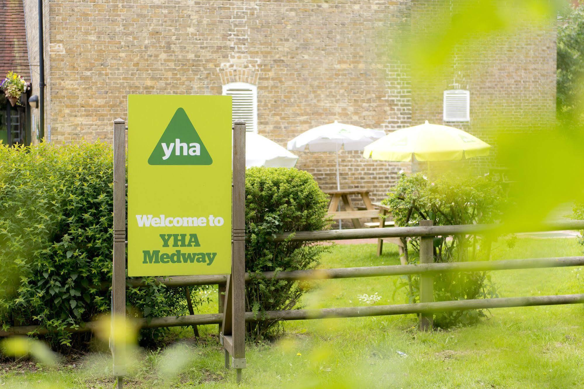 Yha Medway Hostel Gillingham  Ngoại thất bức ảnh