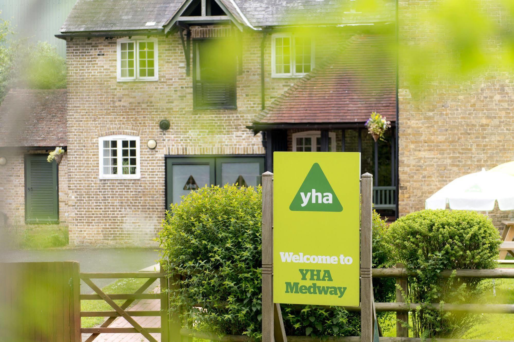 Yha Medway Hostel Gillingham  Ngoại thất bức ảnh